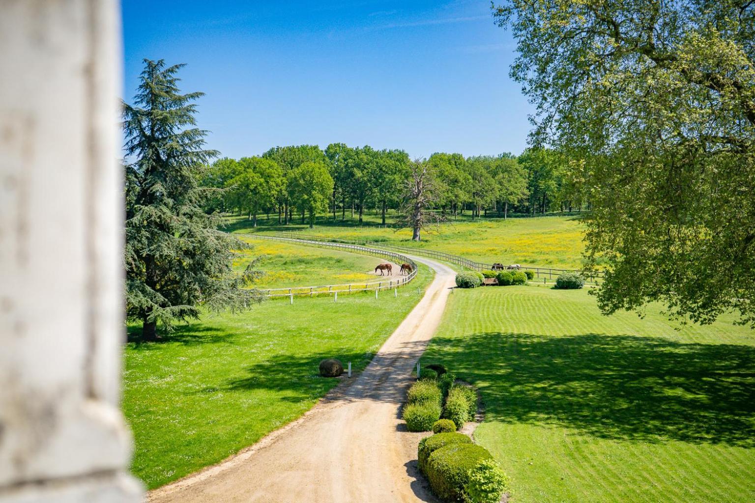 Crosmières Hotel Haras De La Potardiere מראה חיצוני תמונה