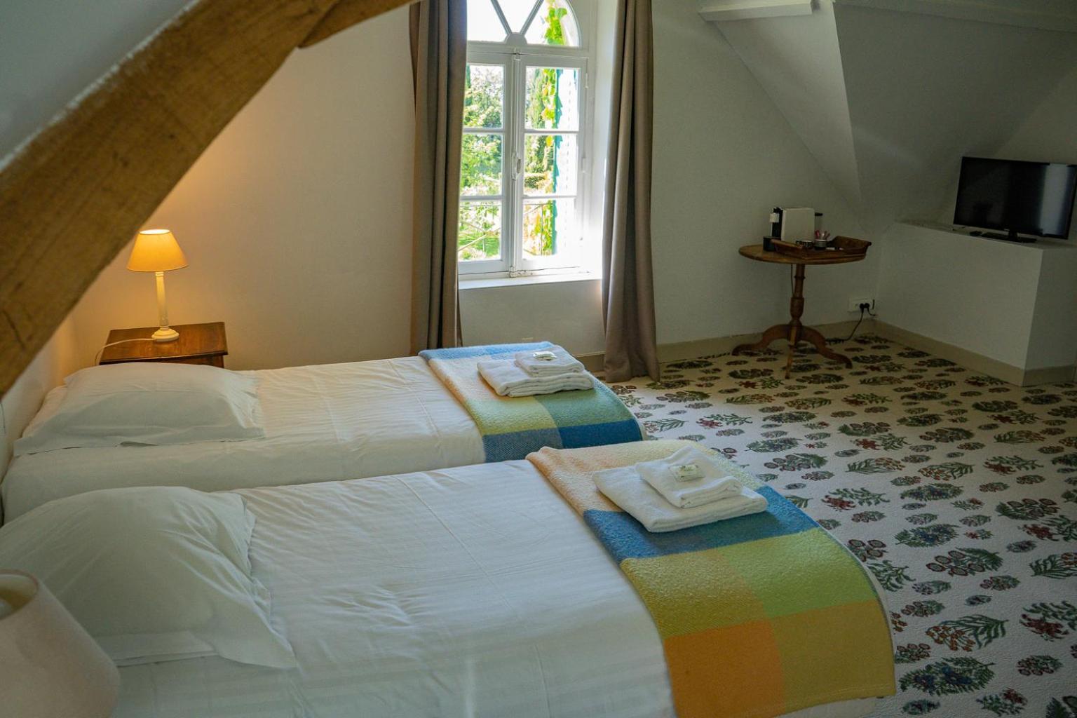 Crosmières Hotel Haras De La Potardiere מראה חיצוני תמונה